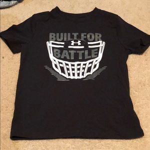 Youth small UA T-SHIRT NEVER WORN
